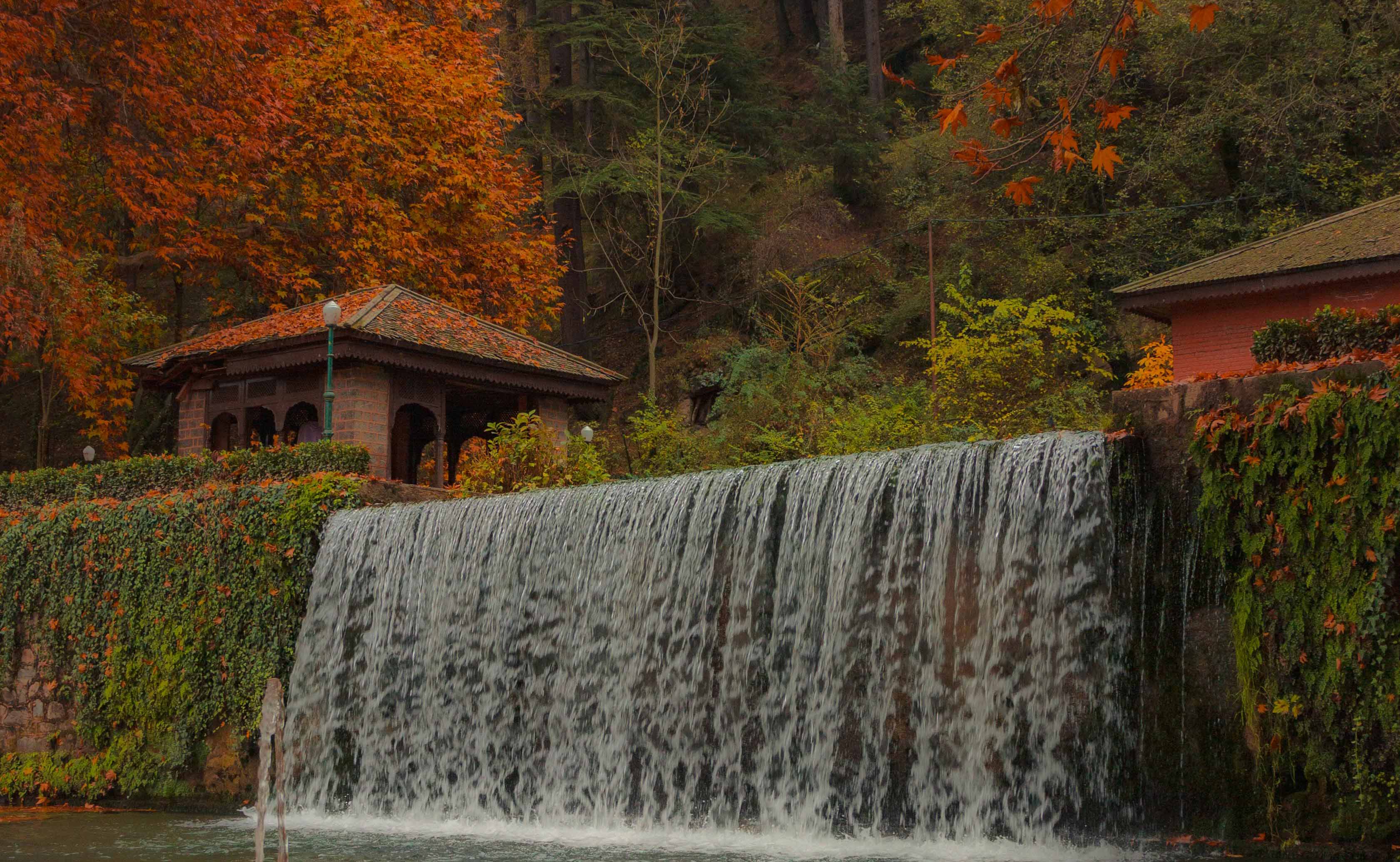 Delux-Valleys & Lakes Tour